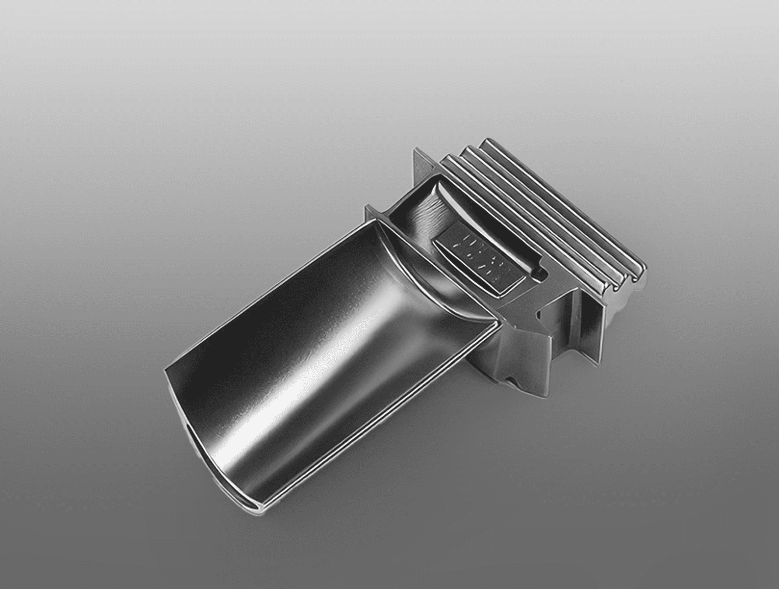 Turbine Blades and Gas Turbine Segments